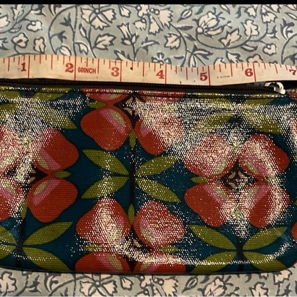 Fossil small cosmetic bag with apples in design - Picture 3 of 5